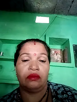 Manavi x online show from 10/18/25, 08:15