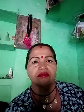 Manavi x online show from 10/28/25, 07:45