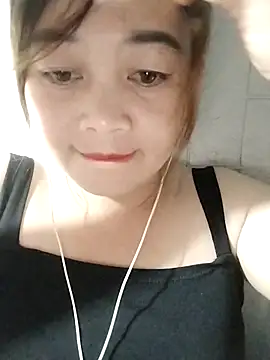 Lyly nuce online show from 09/28/25, 02:55