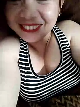 Lyly nuce online show from 09/29/25, 03:00