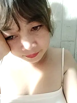 Lyly nuce online show from 10/07/25, 04:48