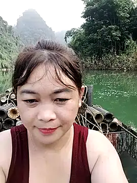 Lyly nuce online show from 10/13/25, 01:27