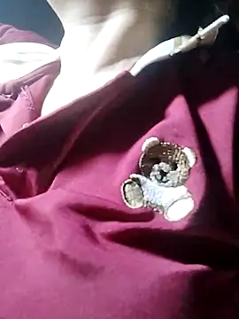 Lyly nuce online show from 11/10/25, 12:48