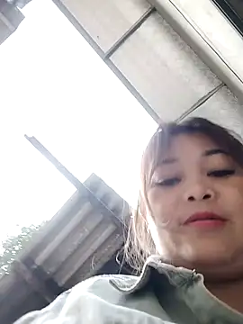 Lyly nuce online show from 11/15/25, 09:17