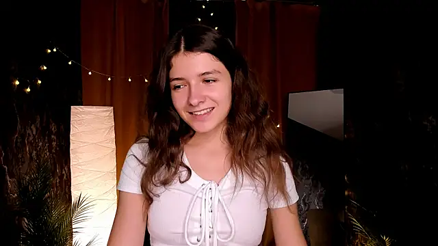 Snapshot of amy_cute_cat chatting on 09/27/25, 09:25 amy cute cat online show from 09/27/25, 09:25