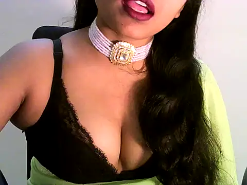 Snapshot of hottest_mahii chatting on 11/01/25, 05:09 hottest mahii online show from 11/01/25, 05:09