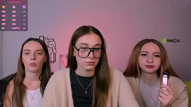 mila glow1 online show from 10/14/25, 08:59