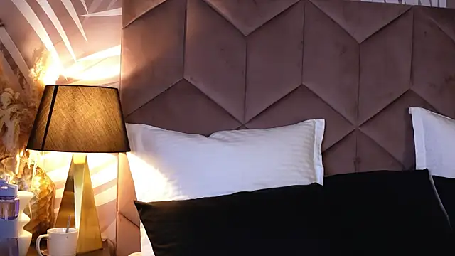 Snapshot of EvaRhea chatting on 10/24/25, 03:14 EvaRhea online show from 10/24/25, 03:14