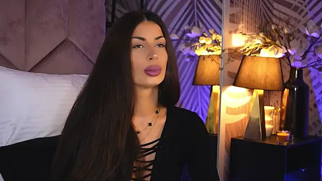 Snapshot of EvaRhea chatting on 11/03/25, 03:52 EvaRhea online show from 11/03/25, 03:52