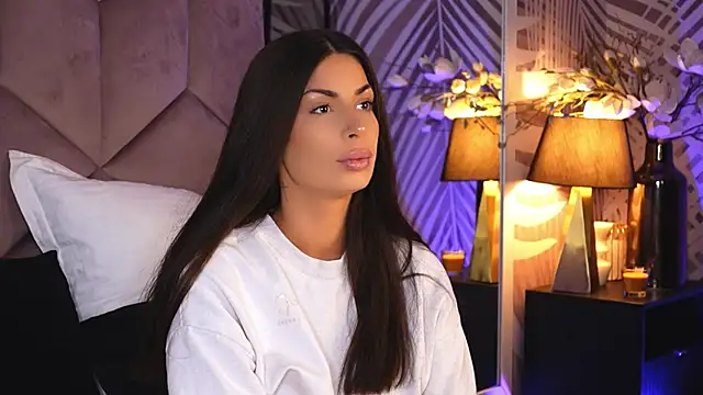 Snapshot of EvaRhea chatting on 11/10/25, 03:49 EvaRhea online show from 11/10/25, 03:49