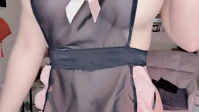 MaiLiiil online show from 10/07/25, 04:20