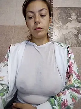 LenaBloomy online show from 10/15/25, 10:37