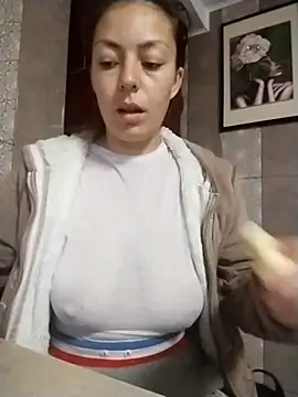 LenaBloomy online show from 11/15/25, 12:34