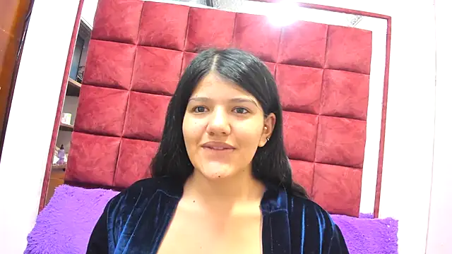 Snapshot of AANGELADIAZZ chatting on 10/26/25, 10:04 AANGELADIAZZ online show from 10/26/25, 10:04