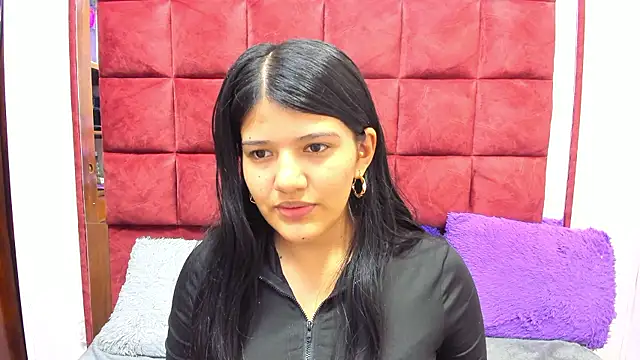 Snapshot of AANGELADIAZZ chatting on 11/08/25, 02:01 AANGELADIAZZ online show from 11/08/25, 02:01