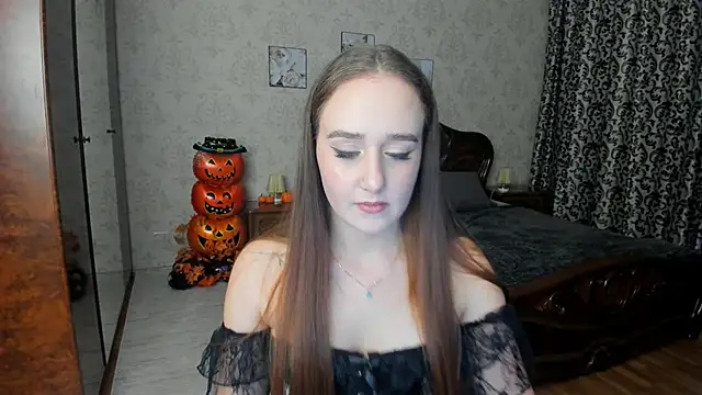 SabrinaCandi online show from 10/31/25, 07:37