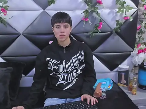 Bruno Cruzz online show from 10/25/25, 02:41