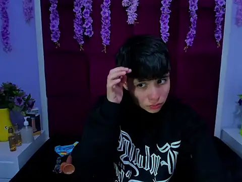 Bruno Cruzz online show from 10/29/25, 02:25