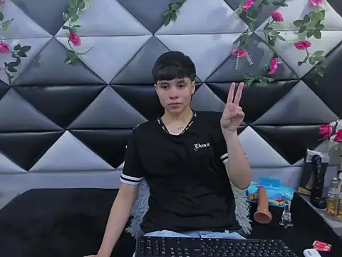 Bruno Cruzz online show from 11/07/25, 02:33