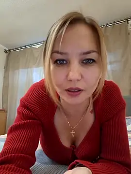 VeroLoverx online show from 10/13/25, 02:17