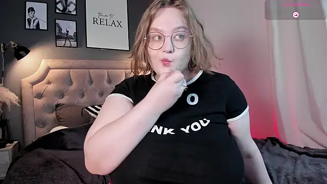 Snapshot of Alissa_S chatting on 02/20/25, 04:25 Alissa S online show from 02/20/25, 04:25
