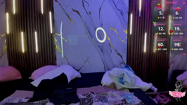 VictoriaDuart online show from 10/30/25, 08:20