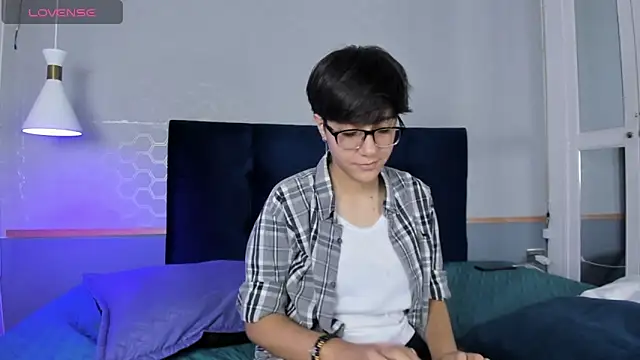 Tsuki Maru online show from 09/30/25, 12:43