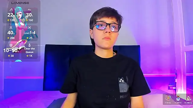 Tsuki Maru online show from 11/14/25, 08:07