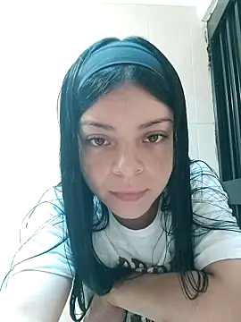 Snapshot of LunaJacobs chatting on 10/21/25, 04:41 LunaJacobs online show from 10/21/25, 04:41