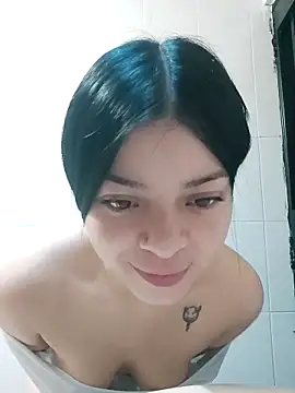 Snapshot of LunaJacobs chatting on 10/25/25, 11:51 LunaJacobs online show from 10/25/25, 11:51