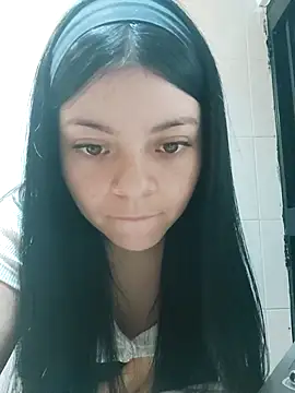 Snapshot of LunaJacobs chatting on 11/04/25, 02:49 LunaJacobs online show from 11/04/25, 02:49