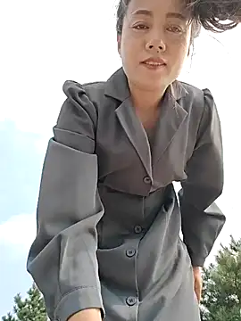 Snapshot of bingxin- chatting on 09/11/25, 06:13 bingxin- online show from 09/11/25, 06:13