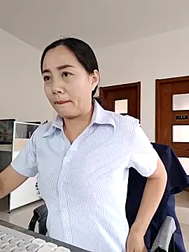 Snapshot of bingxin- chatting on 09/27/25, 07:02 bingxin- online show from 09/27/25, 07:02