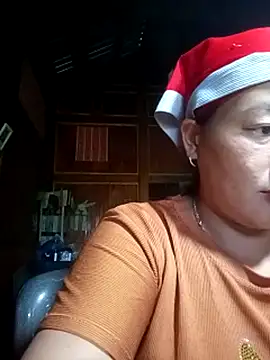 Snapshot of ningchun20 chatting on 10/09/25, 03:04 ningchun20 online show from 10/09/25, 03:04