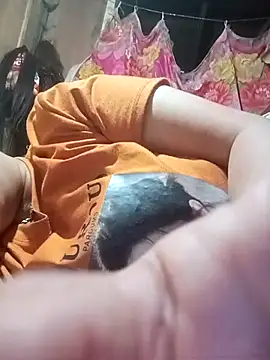 Snapshot of ningchun20 chatting on 10/15/25, 04:56 ningchun20 online show from 10/15/25, 04:56