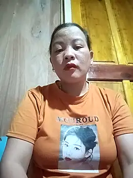 Snapshot of ningchun20 chatting on 10/18/25, 05:14 ningchun20 online show from 10/18/25, 05:14