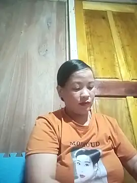 Snapshot of ningchun20 chatting on 10/19/25, 05:19 ningchun20 online show from 10/19/25, 05:19