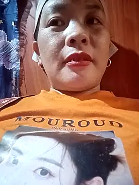 Snapshot of ningchun20 chatting on 10/20/25, 06:14 ningchun20 online show from 10/20/25, 06:14