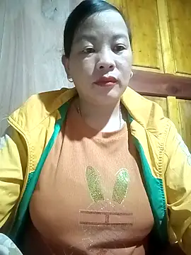 Snapshot of ningchun20 chatting on 10/27/25, 07:51 ningchun20 online show from 10/27/25, 07:51