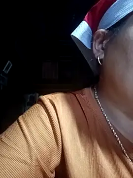 Snapshot of ningchun20 chatting on 10/28/25, 07:56 ningchun20 online show from 10/28/25, 07:56