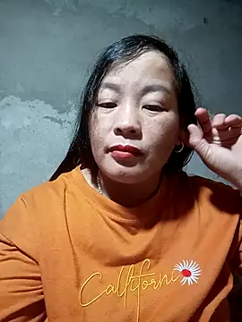 Snapshot of ningchun20 chatting on 11/03/25, 01:56 ningchun20 online show from 11/03/25, 01:56