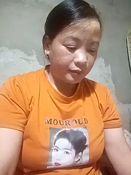 Snapshot of ningchun20 chatting on 11/10/25, 10:31 ningchun20 online show from 11/10/25, 10:31