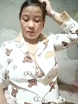 Snapshot of ningchun20 chatting on 11/14/25, 02:16 ningchun20 online show from 11/14/25, 02:16