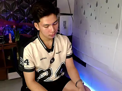 ursweet jade online show from 10/22/25, 10:26