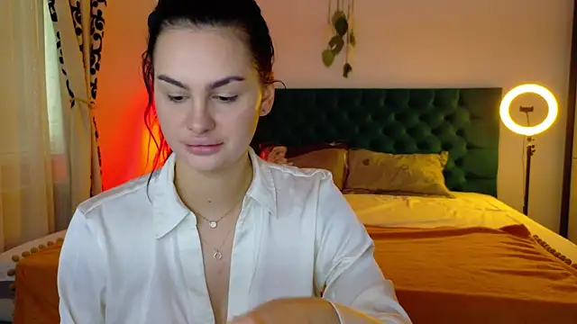 Snapshot of LexieRosse chatting on 10/04/25, 08:45 LexieRosse online show from 10/04/25, 08:45