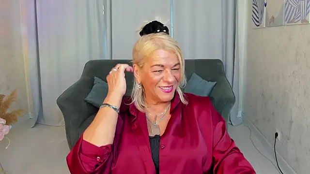 AnittaHarris online show from 10/10/25, 07:40