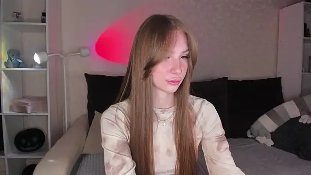 Snapshot of AliceLababy_ chatting on 11/08/25, 03:50 AliceLababy online show from 11/08/25, 03:50