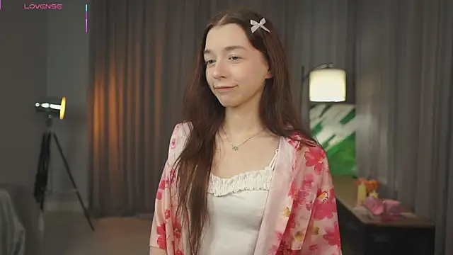 RoxieBolich online show from 11/16/25, 01:49