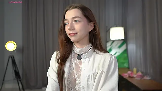 RoxieBolich online show from 11/17/25, 02:01