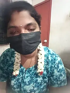 swetha01430 online show from 10/13/25, 11:16